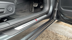 Audi A6 40 TDI S Line 4dr S Tronic Diesel Saloon